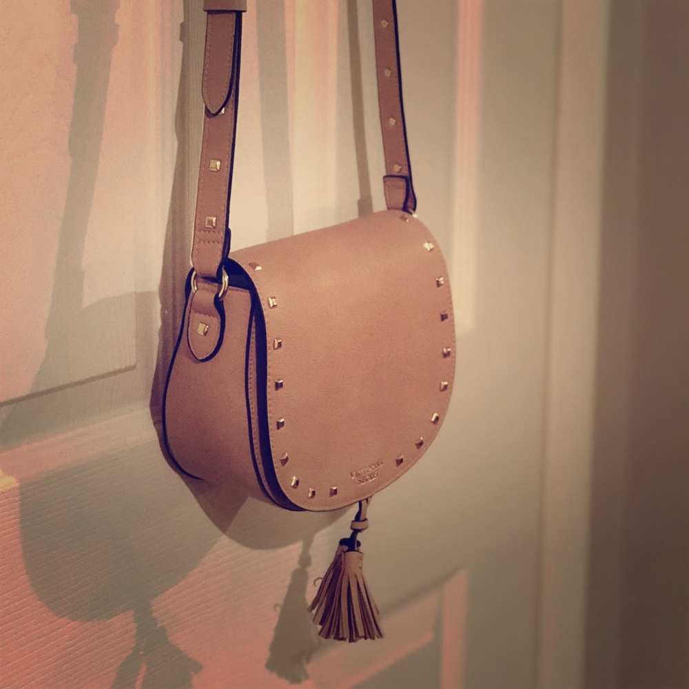 VS Crossbody bag